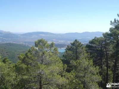 embalse de La Jarosa - Bosque Plateado  que llevar a una ruta de senderismo que llevar a alta montañ